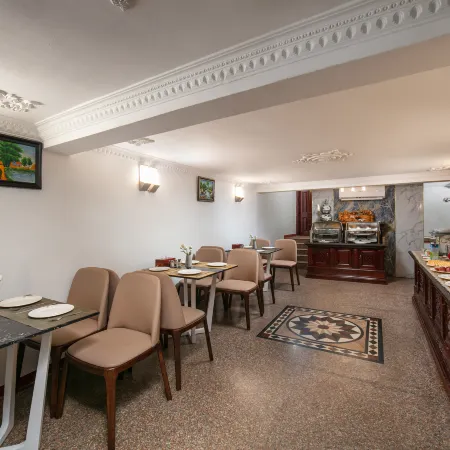 Little Diamond Hotel