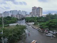 Yulin Mingjing Inn - Bergblick