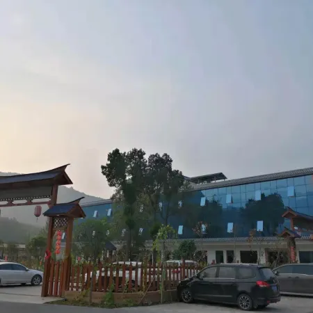 Baotianman Shanshui Inn