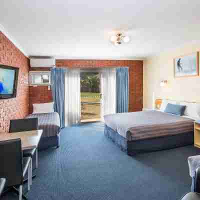 Torquay Tropicana Motel Rooms