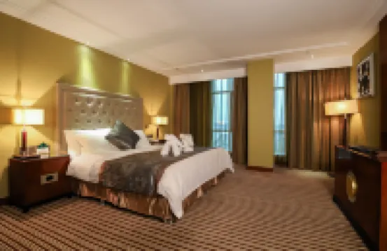 Holiday Hotel