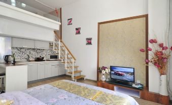 Shenyang Jinguan Duplex Apartment