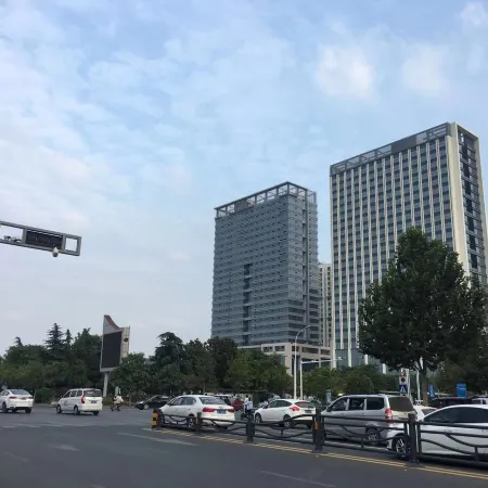 Lijiang Hotel (Xinyi Railway Station)