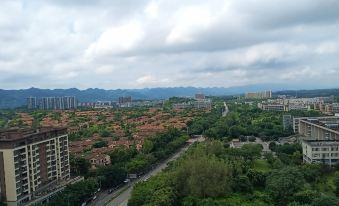 2. 충칭 하이란 호..