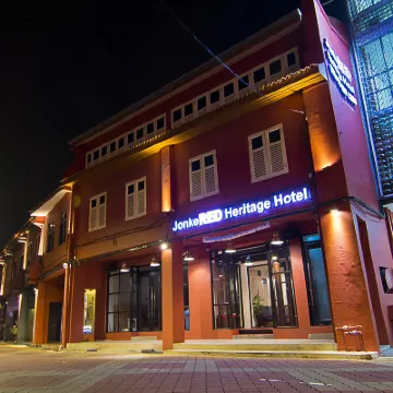 Jonkered Heritage Hotel Hotels near Queen Victoria's Fountain