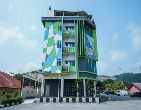 Aurora Boutique Hotel Отели в г. Jempol