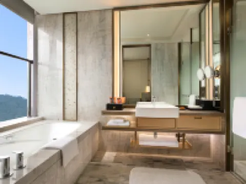 Xiangxi Crown International Hotel Hotel di Jishou