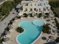 Atlantis Beach Villa Hotels in der Nähe von Strand Perivolos
