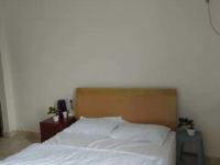 龙海巧玲旅馆 - 标准大床房