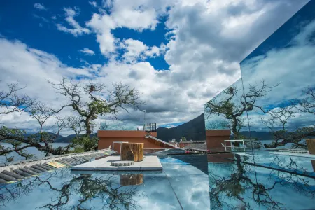 Mijian Hotel (Lugu Lake) Отели в г. Нинлан