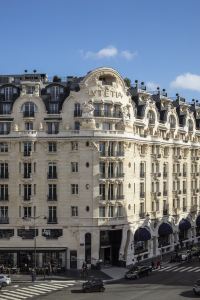 Best 10 Hotels Near UNIQLO from USD 23/Night-Paris for 2022 | Trip.com