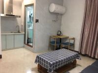 柳州乡村小墅酒店式公寓 - 温馨大床套房