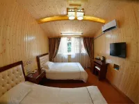 Yongjia Mountain Stream Farmhouse