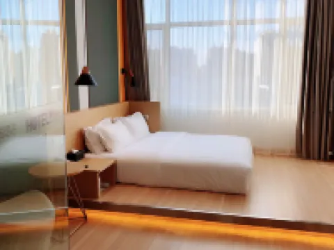 葡萄酒店（營口月亮湖公園店） 營口酒店