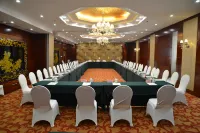 Harbin Huarong Hotel (Harbin Railway Station Museum Subway Station Branch)