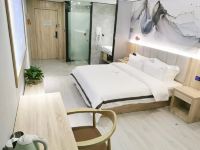 咖居酒店(南京明发新城工业大学地铁站店) - 3D智影大床房