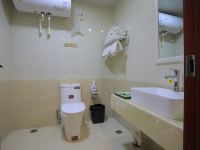 富蕴优家商务宾馆 - 家庭房