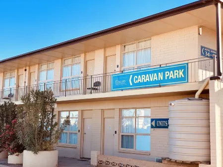 Opal Inn Hotel, Motel, Caravan Park