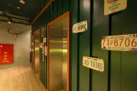Roaders Hotel Zhonghua فنادق في تايبيه
