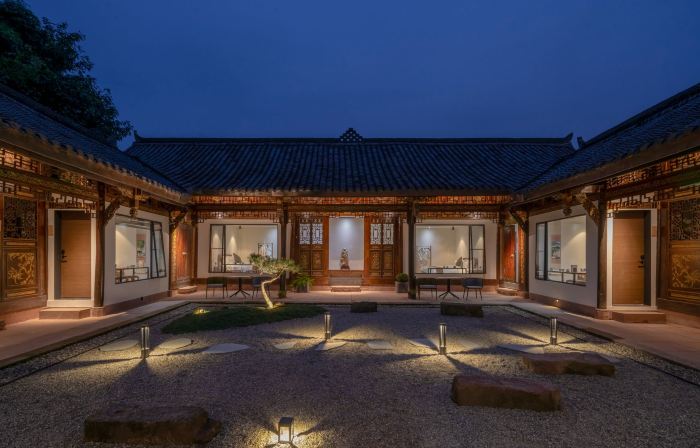 Liwu  Homestay (Longfeng Ancient Town Shop)