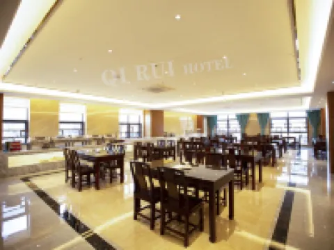 Qirui Hotel Hoteles en Huize