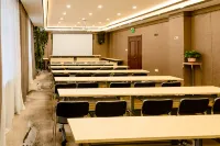 黒河世家ホテル（中央商業歩行街）