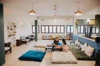 Horn Ok Please Hostel Jaipur
