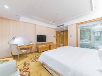 青岛东海龙格酒店 - 豪华大床房