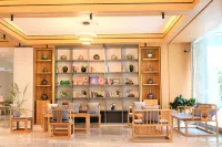 Floral Hotel · Memorize Scene Yangshuo West Street hotel