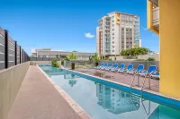 Oxygen Apartments - Pools