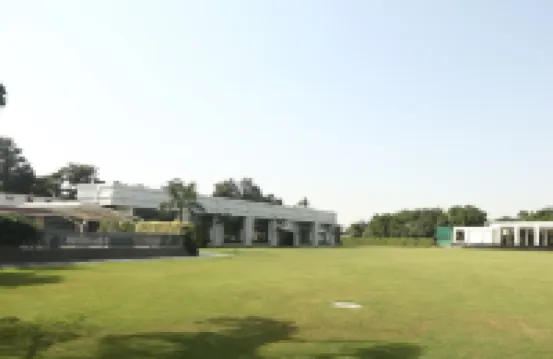 Spara Boutique Resort Hoteles cerca de Tomb of Adham Khan