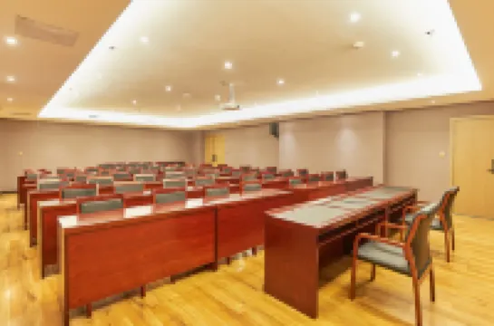 Mingcheng Taijiang Hotel