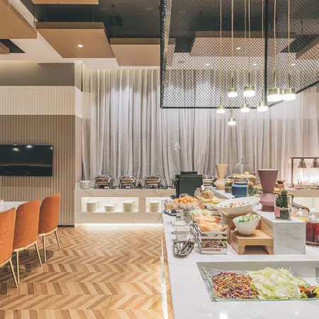 Atour Hotel (Dingsheng Plaza, Renmin Avenue)