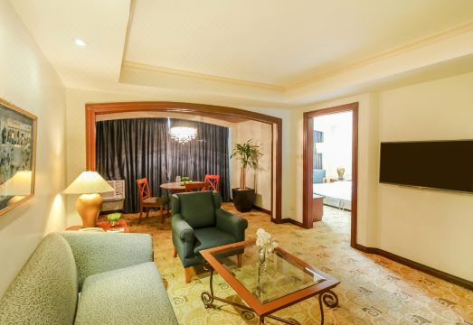 마카티 팰리스 호텔