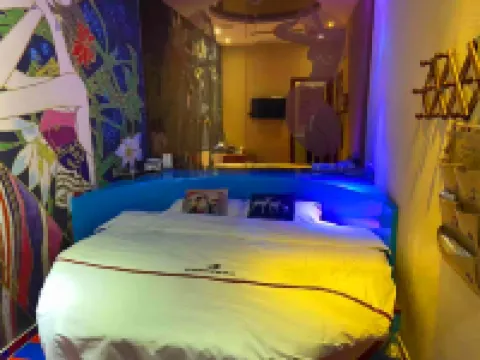 KaixuanguojiFengshang zhutijiudian