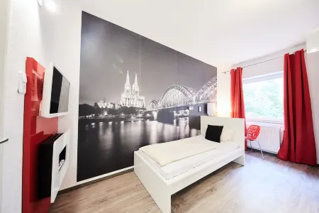 Hotel Alt Deutz City-Messe-Arena Kontaktloser Self Check-IN Отели рядом с достопримечательностью «Кёльнская бизнес-школа»