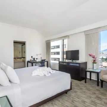 NH Collection Quito Royal