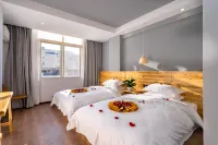 Tengchong Juyuan Hotel Các khách sạn gần National Memorial Cemetery