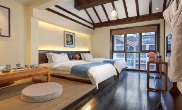 Leshan xunyin Homestay