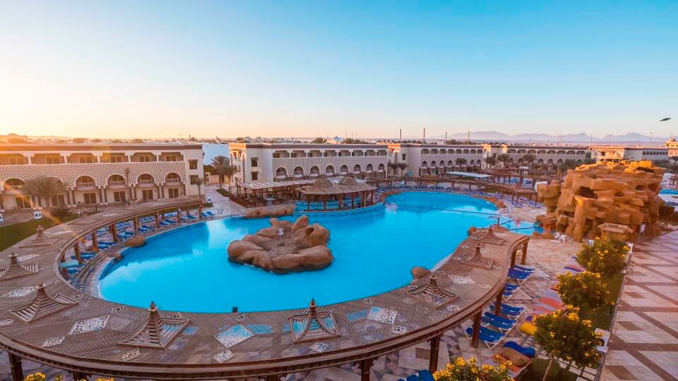 Sunrise Mamlouk Palace Resort