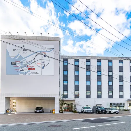 Bande Hotel Tenpozan Отели рядом с достопримечательностью «Осака-ко»