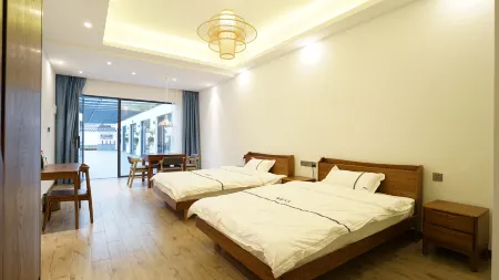 Jinli Hostel Отели рядом с достопримечательностью «Dongsha Ancient Town»