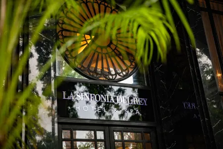 La Sinfonia del Rey Hotel & Spa Отели рядом с достопримечательностью «Тюа-Мот-Кот»