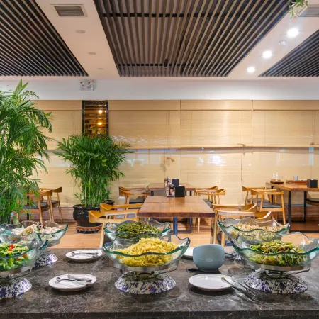 SMIR International Hotel