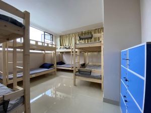 Amazon hostel