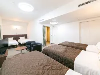 Pearl Hotel Kayabacho Hotels near Nihonbashi Toyama