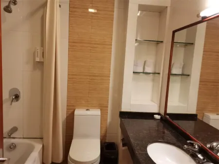 Guibinlou Hotel Отели рядом со станцией Mishan Railway Station