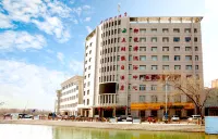 Wuhu Holiday Hotel Hotels in Linze