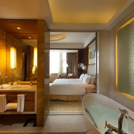 DoubleTree by Hilton Qinghai Golmud