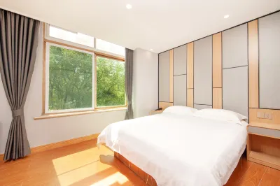 Meidu Hostel Отели рядом с достопримечательностью «Майчэн Сити Площадь»
